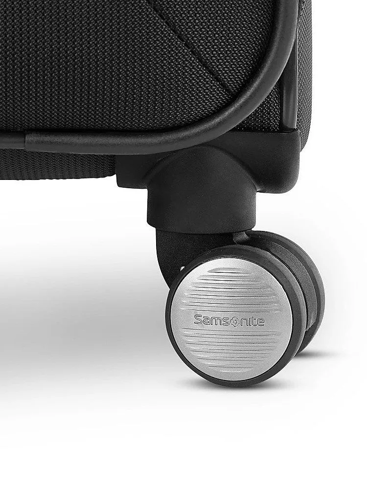 Ascella 3.0 Expandable Spinner Carry On 21"