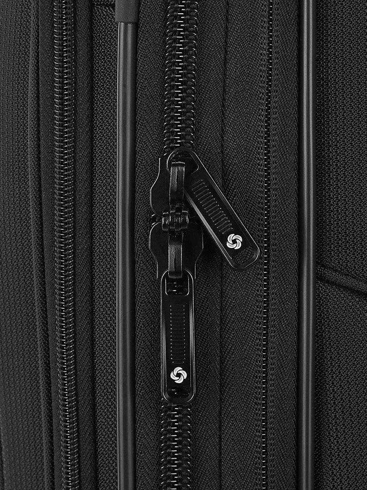 Ascella 3.0 Expandable Spinner Carry On 21"
