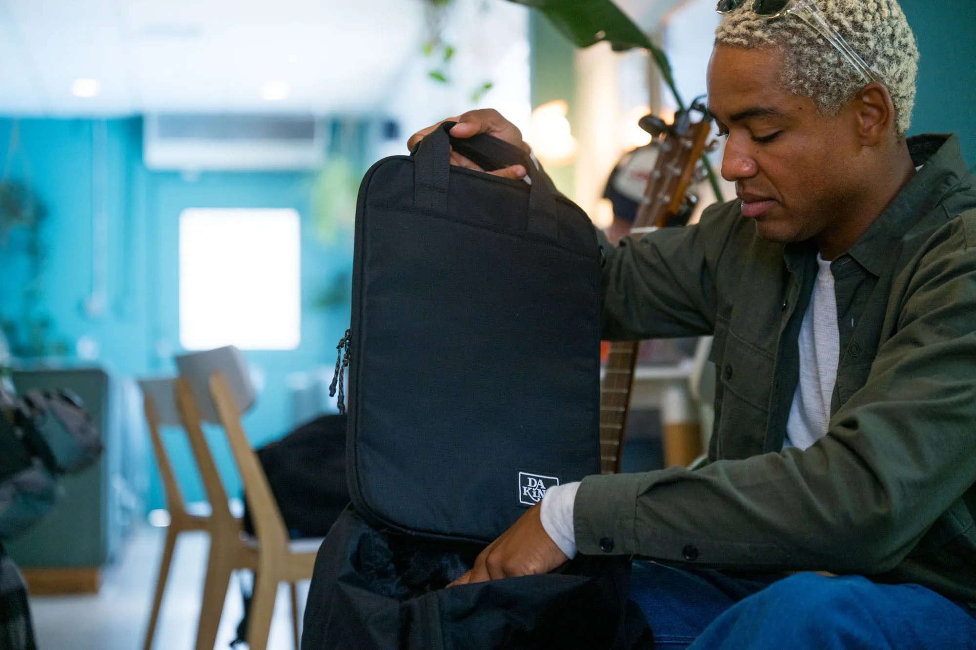 James Laptop Sleeve - Black