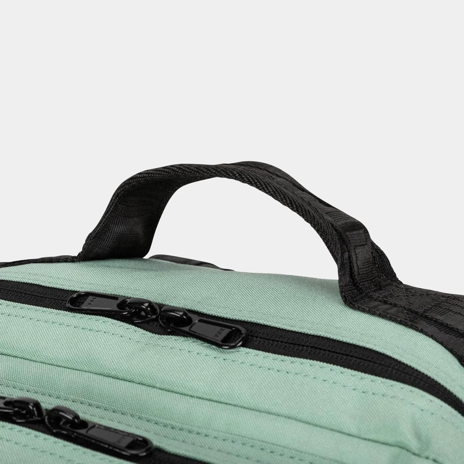Medium Pistachio 25L Gym Backpack
