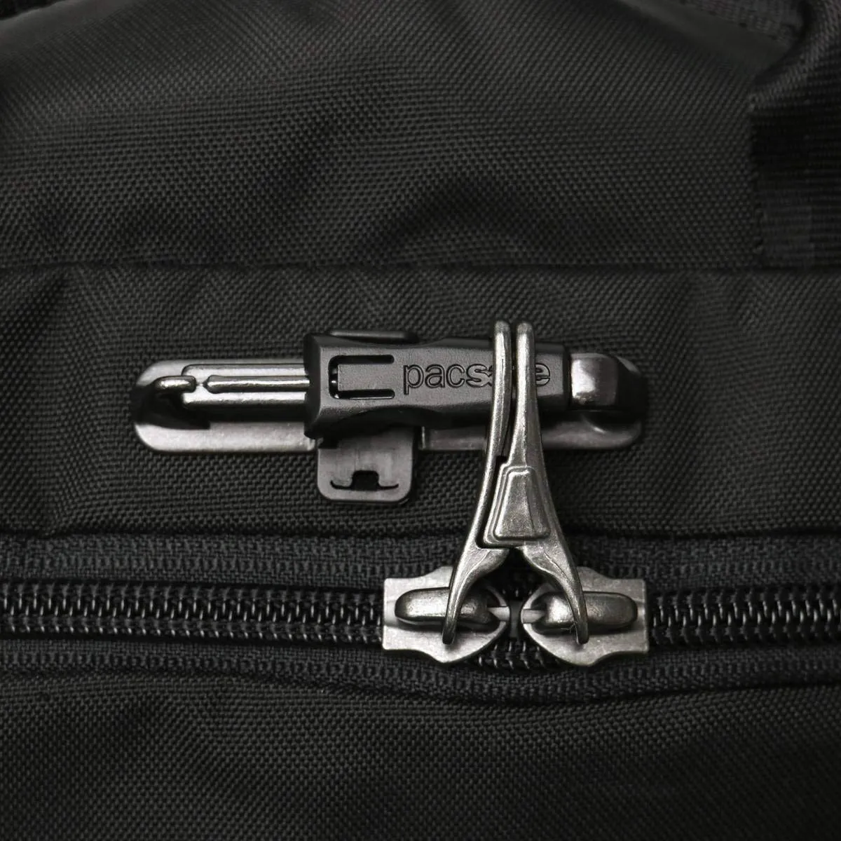 Metrosafe X 20L backpack