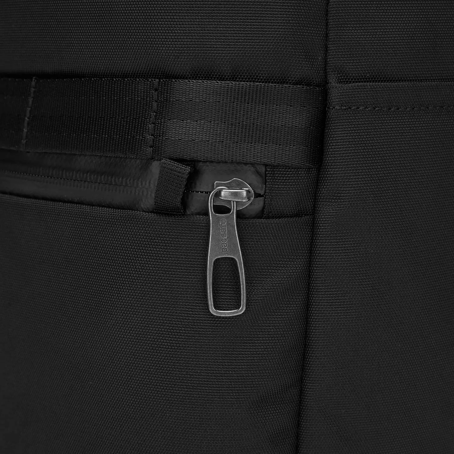 Metrosafe X 25L backpack