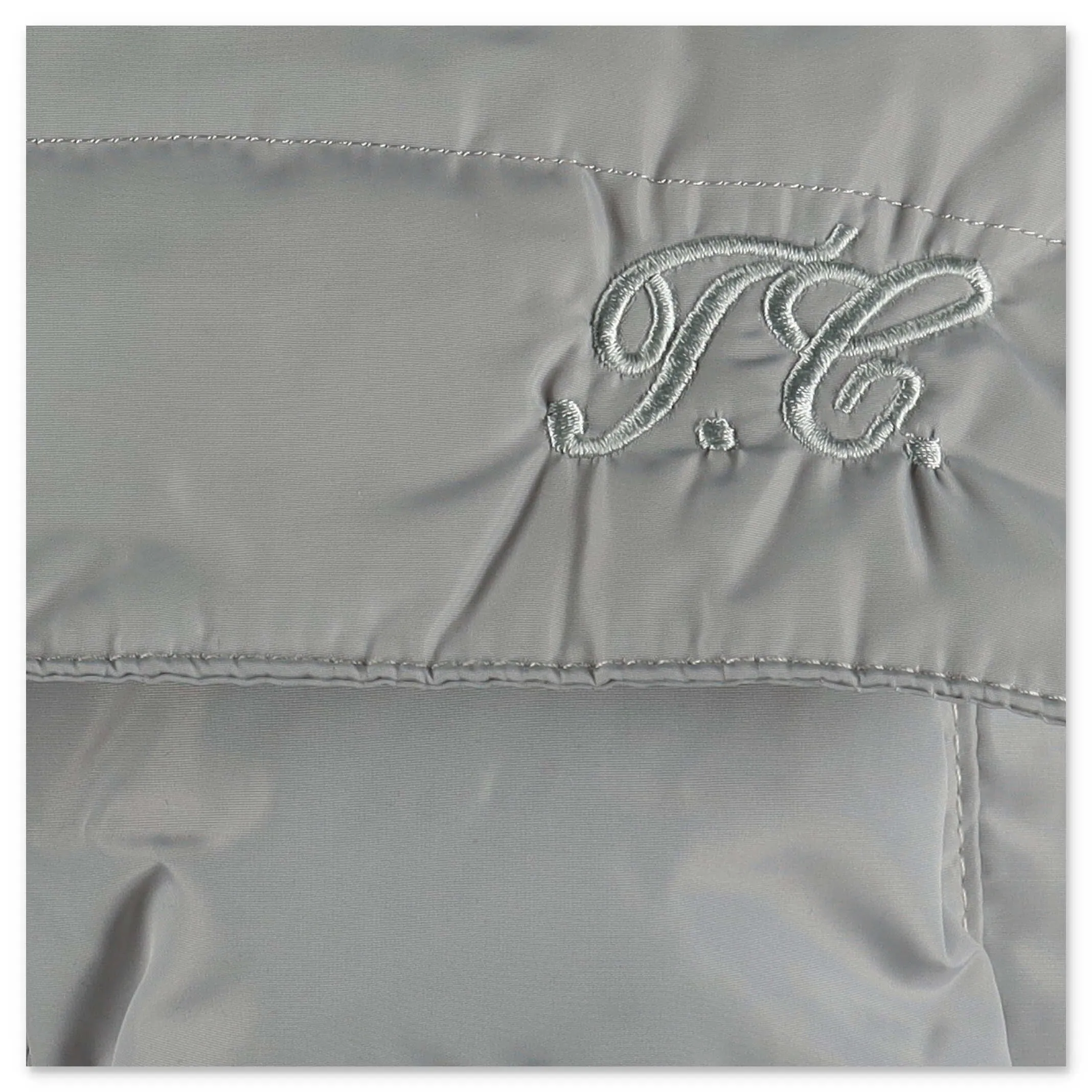 Tartine et Chocolat Logo Embroidered Zipped Changing Bag